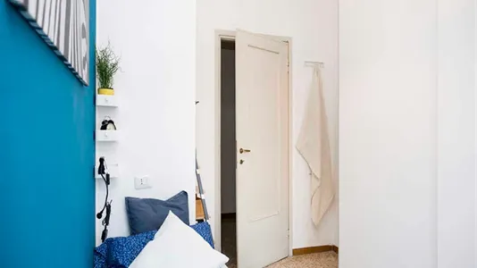 Rooms in Milano Zona 8 - Fiera, Gallaratese, Quarto Oggiaro - photo 5