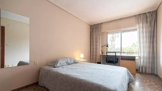 Rooms in Castellón de la Plana/Castelló de la Plana - photo 1