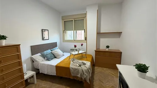 Rooms in Madrid Vicálvaro - photo 2