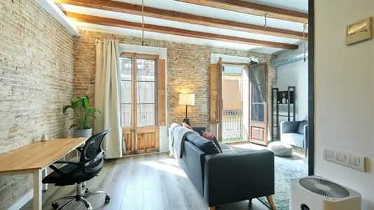 Apartments in Barcelona Ciutat Vella - photo 2