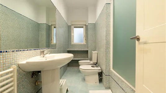 Rooms in Madrid Salamanca - photo 9