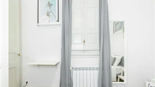 Rooms in Barcelona Eixample - photo 4