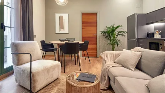 Apartments in Barcelona Eixample - photo 3
