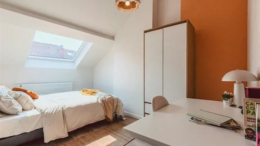 Rooms in Brussels Sint-Joost-ten-Node - photo 1