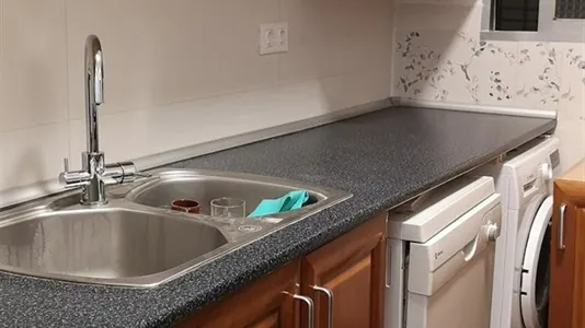 Rooms in Valencia Extramurs - photo 5