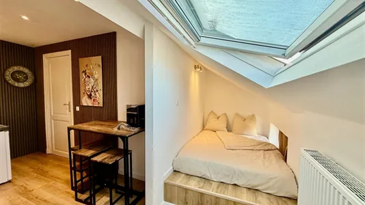 Rooms in Brussels Anderlecht - photo 2