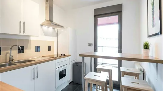 Rooms in Lyon - photo 4