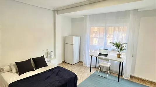 Rooms in Murcia - photo 4