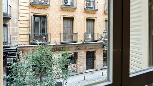 Rooms in Madrid Centro - photo 4