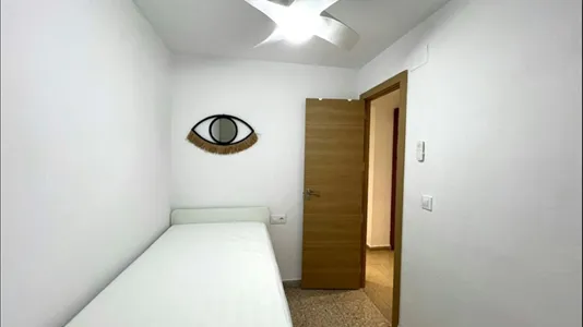 Rooms in Tavernes Blanques - photo 1