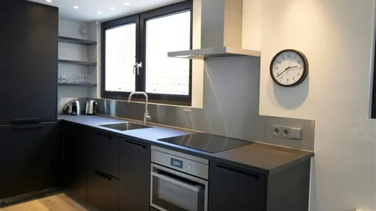 Apartments in Amsterdam Centrum - photo 2