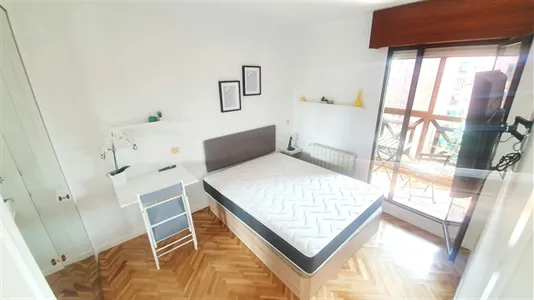 Rooms in Madrid San Blas - photo 3