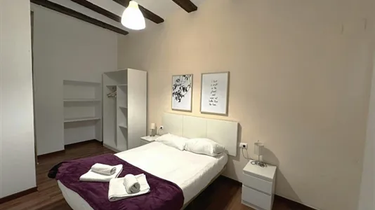 Apartments in Valencia Ciutat Vella - photo 3