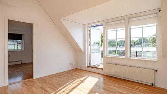 Houses in Upplands Väsby - photo 10