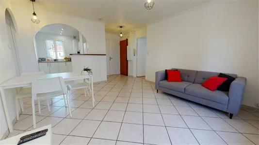 Rooms in Grenoble - photo 4