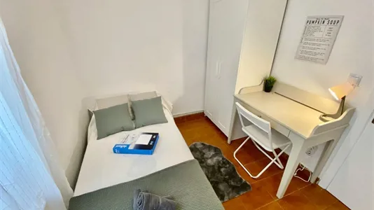 Rooms in Zaragoza - photo 1
