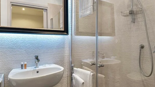 Rooms in Florence - photo 9