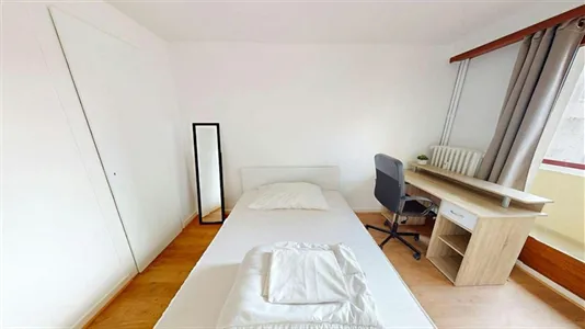 Rooms in Saint-Julien-en-Genevois - photo 6