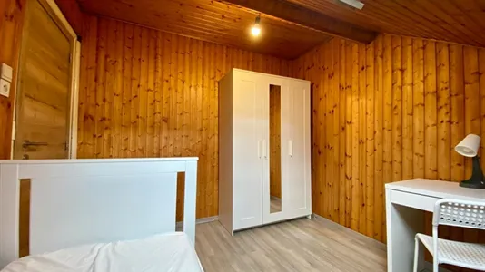 Rooms in Brussels Sint-Joost-ten-Node - photo 1