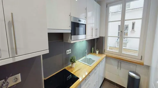 Rooms in Paris 7ème arrondissement - photo 7