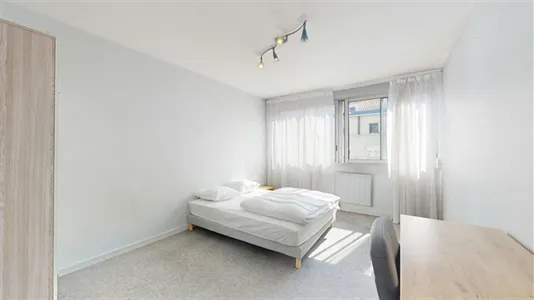 Rooms in Lyon - photo 3