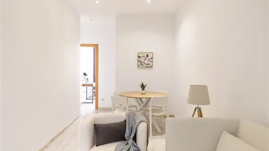 Apartments in Barcelona Eixample - photo 8