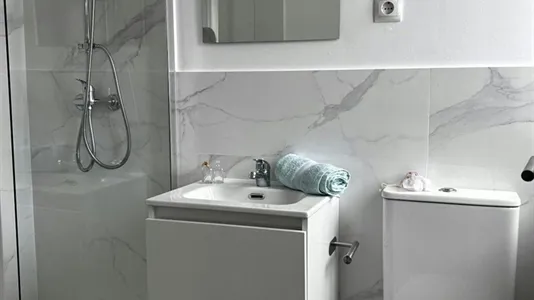 Rooms in Madrid Retiro - photo 10