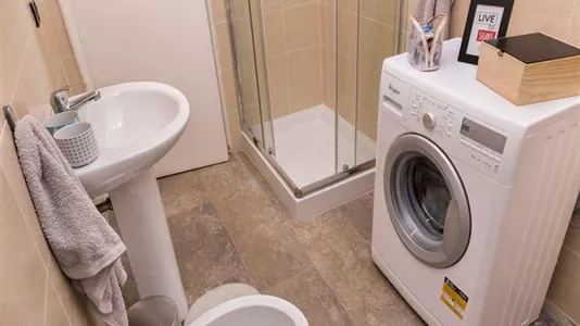 Rooms in Milano Zona 2 - Stazione Centrale, Gorla, Turro, Greco, Crescenzago - photo 8