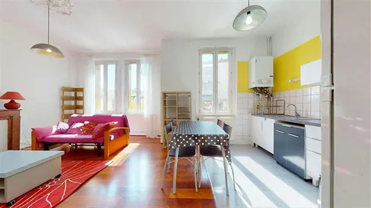 Apartments in Tournon-sur-Rhône - photo 2