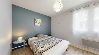 Room for rent in Pau, Nouvelle-Aquitaine