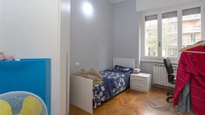 Room for rent in Milano Zona 6 - Barona, Lorenteggio, Milan