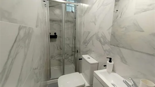 Rooms in Granada - photo 6