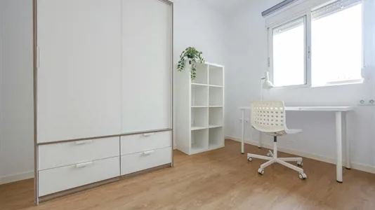 Rooms in Tavernes Blanques - photo 3