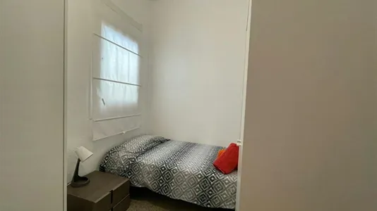 Rooms in Barcelona Sants-Montjuïc - photo 2