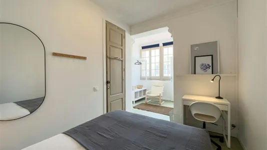 Rooms in Barcelona Eixample - photo 4