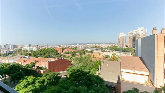Apartments in Cornellà de Llobregat - photo 1