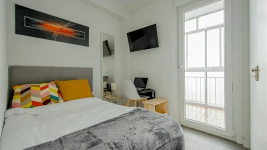 Rooms in Madrid Retiro - photo 1