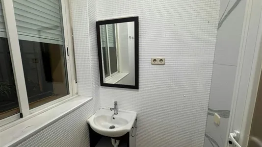 Rooms in Madrid Centro - photo 3