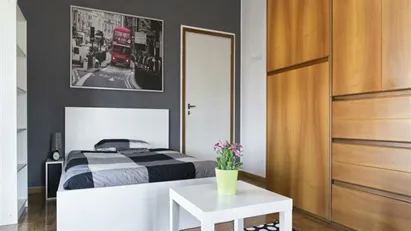 Room for rent in Milano Zona 9 - Porta Garibaldi, Niguarda, Milan