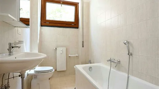 Rooms in Roma Municipio XIV – Monte Mario - photo 9