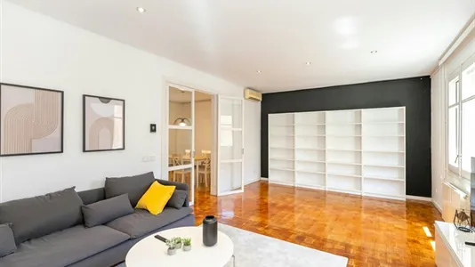 Apartments in Barcelona Ciutat Vella - photo 3