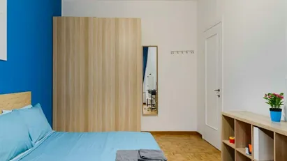 Room for rent in Milano Zona 5 - Vigentino, Chiaravalle, Gratosoglio, Milan Room for rent in Milano Zona 5 - Vigentino, Chiaravalle, Gratosoglio, Milan