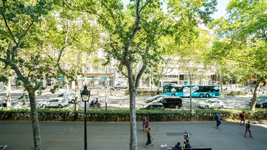 Rooms in Barcelona Eixample - photo 9