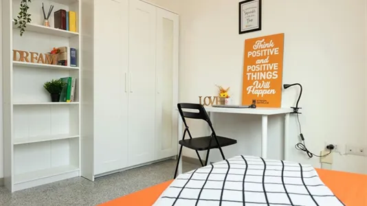 Rooms in Cagliari - photo 3