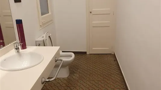 Rooms in Barcelona Eixample - photo 9