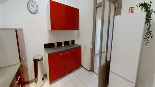 Rooms in Lyon - photo 9