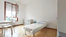 Room for rent, Milano Zona 8 - Fiera, Gallaratese, Quarto Oggiaro, Milan, Via Sapri