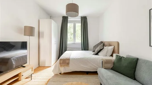 Apartments in Berlin Mitte - photo 4