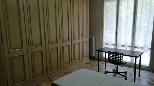 Rooms in Florence - photo 4
