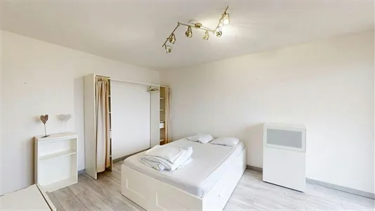 Apartments in Mulhouse - photo 2